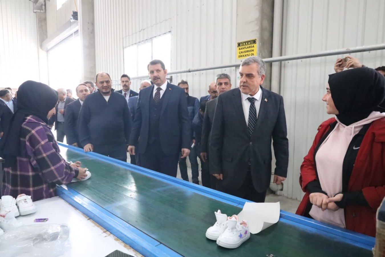 Şanlıurfa Büyükşehir Belediyesinden 4 bin 500 gence iş imkanı;