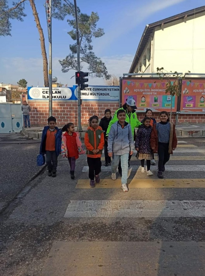 Ceylanpınar’da çocuklara trafik eğitimi;