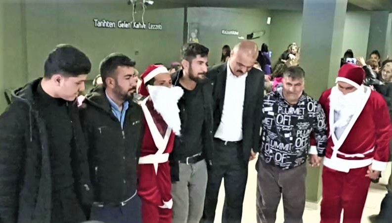 Suruç'ta Noel Bayramı kutlandı;