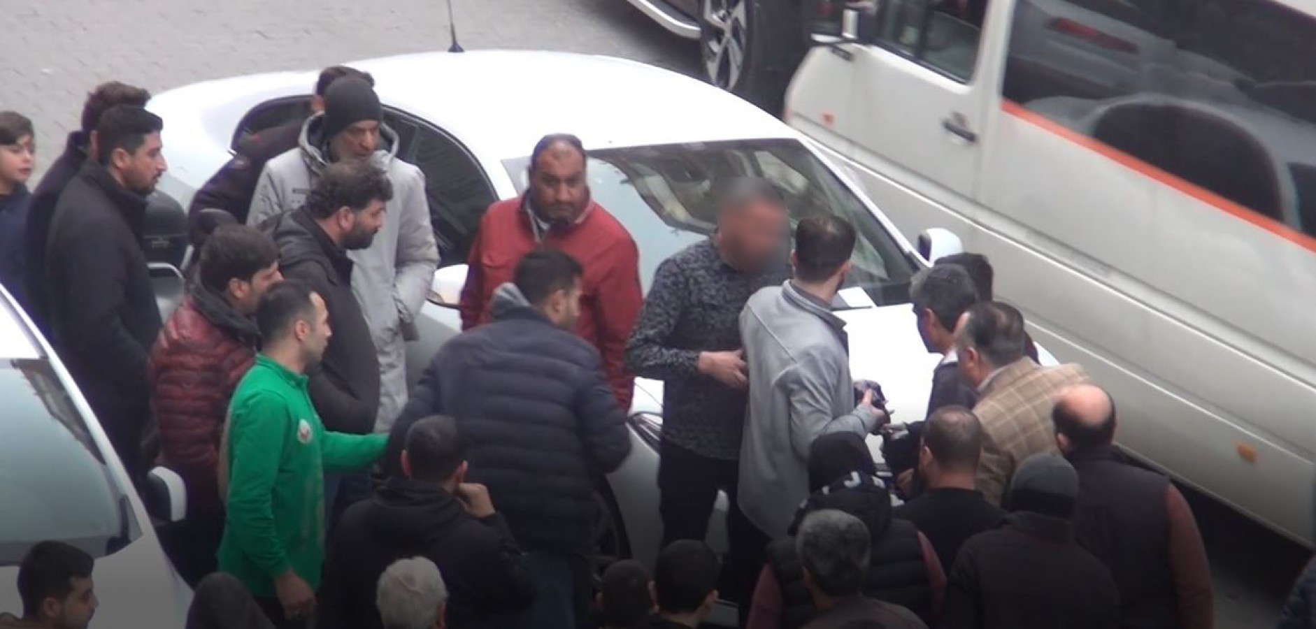 Haber yapmak isteyen İLKHA muhabirlerine engel!;
