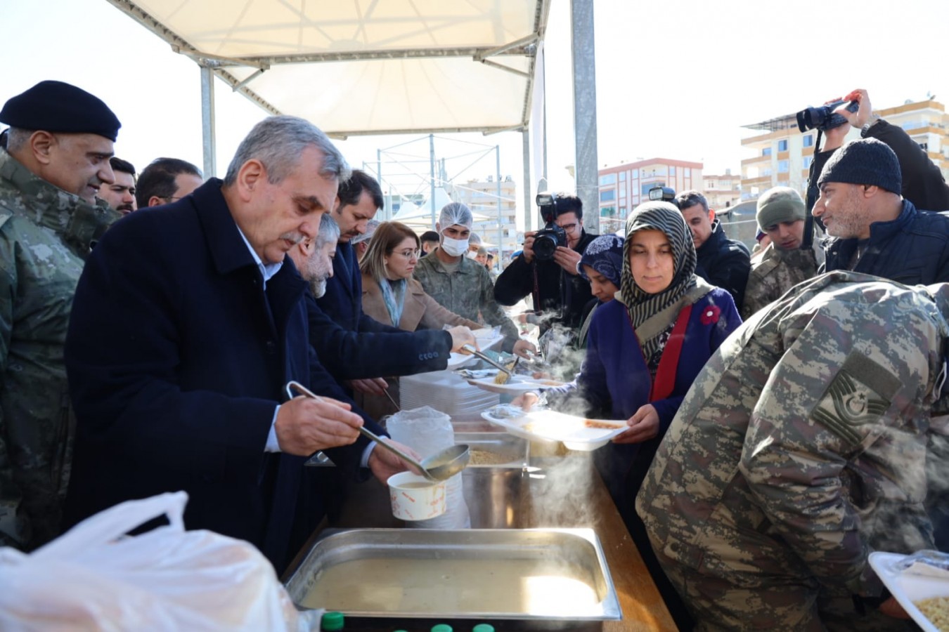 Başkan Beyazgül: Yaraları hep birlikte saracağız;