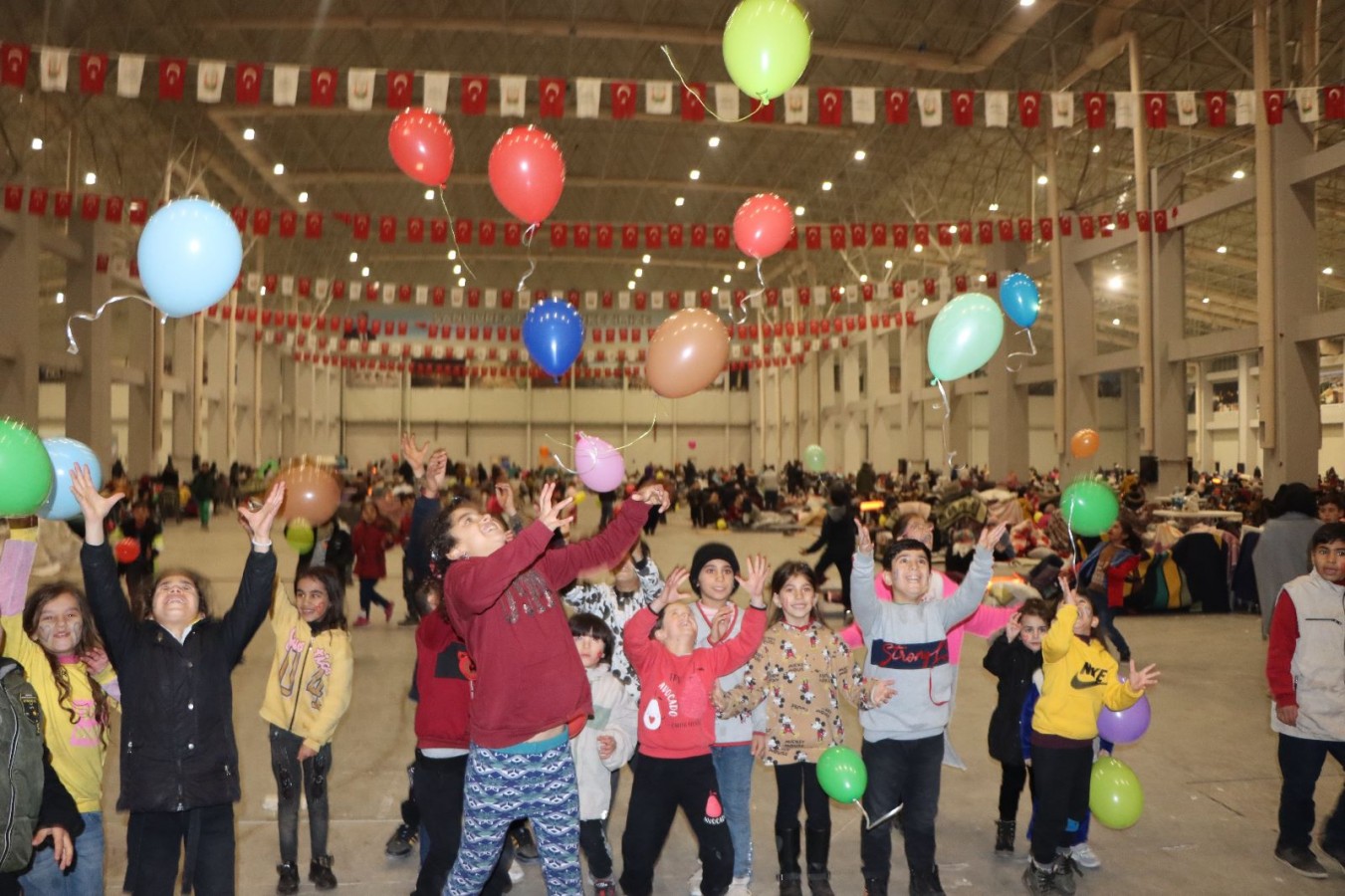 Şanlıurfa’da depremden etkilenen çocuklar için etkinlik;