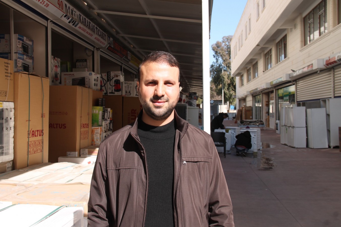 Urfa’da spotçu esnafından fırsatçılara karşı örnek davranış;