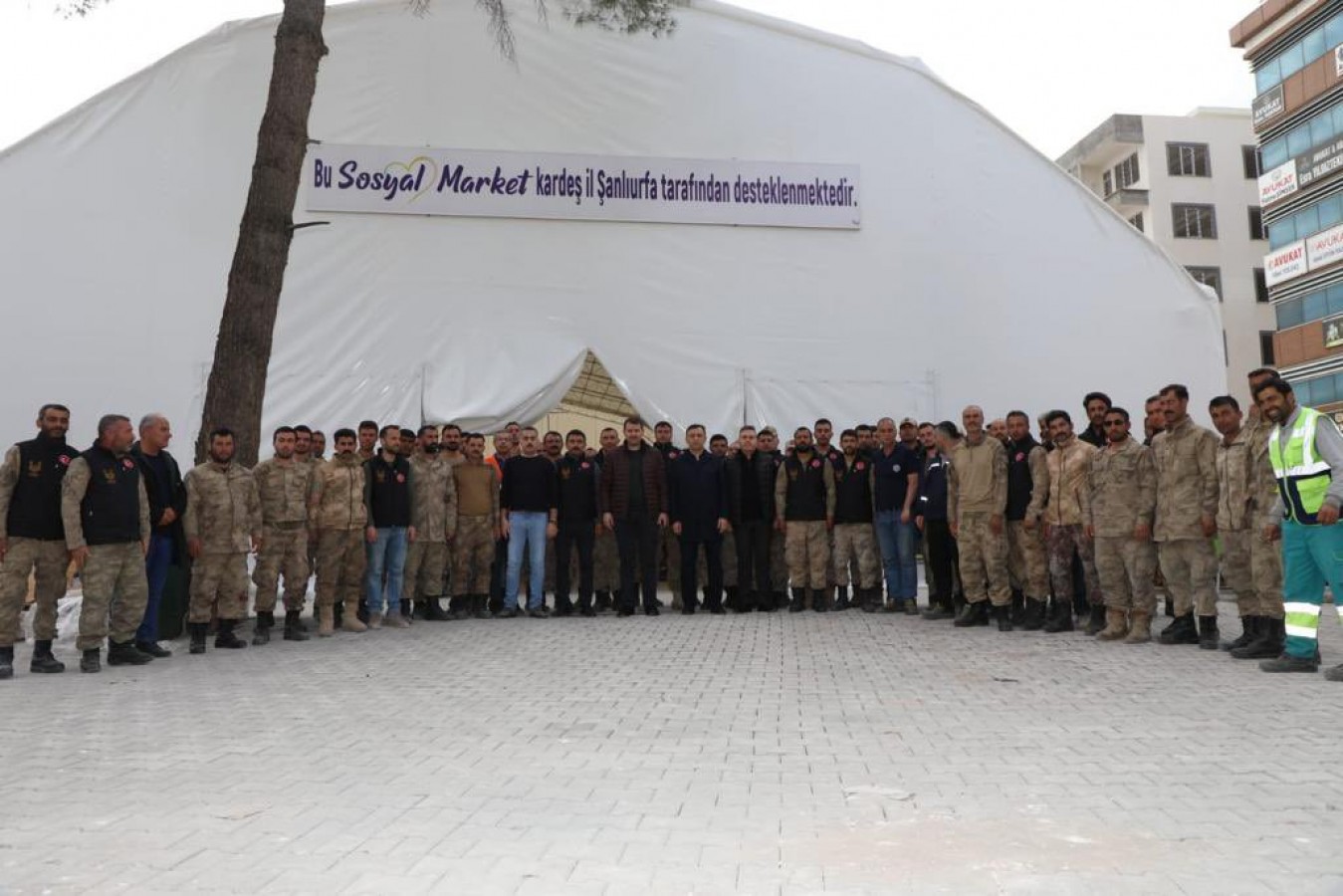 Urfa kardeş il Adıyaman'da sosyal market açıyor;