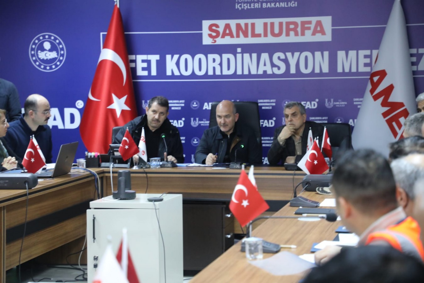 Bakan Soylu, sel felaketinin yaşandığı Şanlıurfa’da;