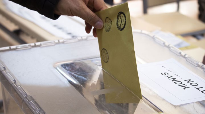 Son seçim anketine göre Erdoğan ile Kılıçdaroğlu arasındaki fark 4 puan;