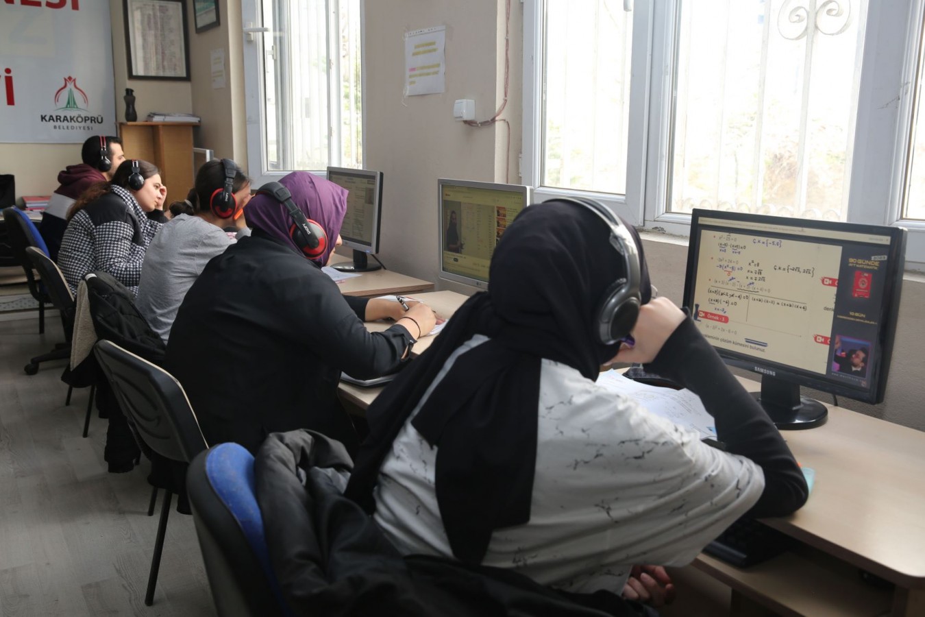 Okuma evleri Ramazan’da da gençlerin hizmetinde olacak;