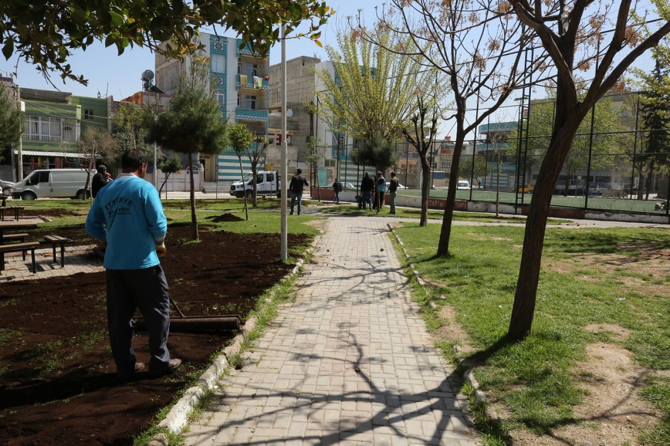 Eyyübiye’de parklar bahara hazırlanıyor;