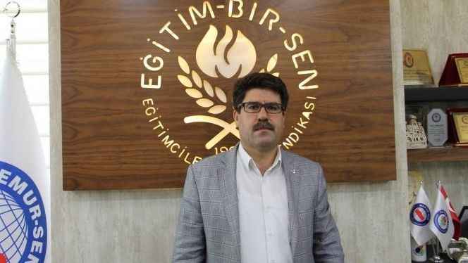 Coşkun: Diplomaya dayalı alan değişikliği takvimi bir an önce yayınlanmalı;