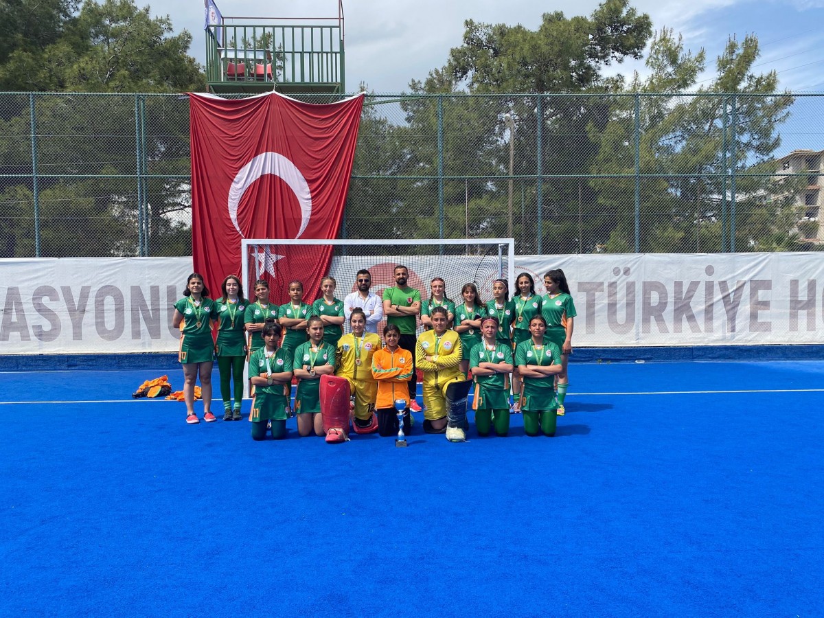 Suruç Belediyesi Hokey Spor Kulübü’nden büyük başarı;