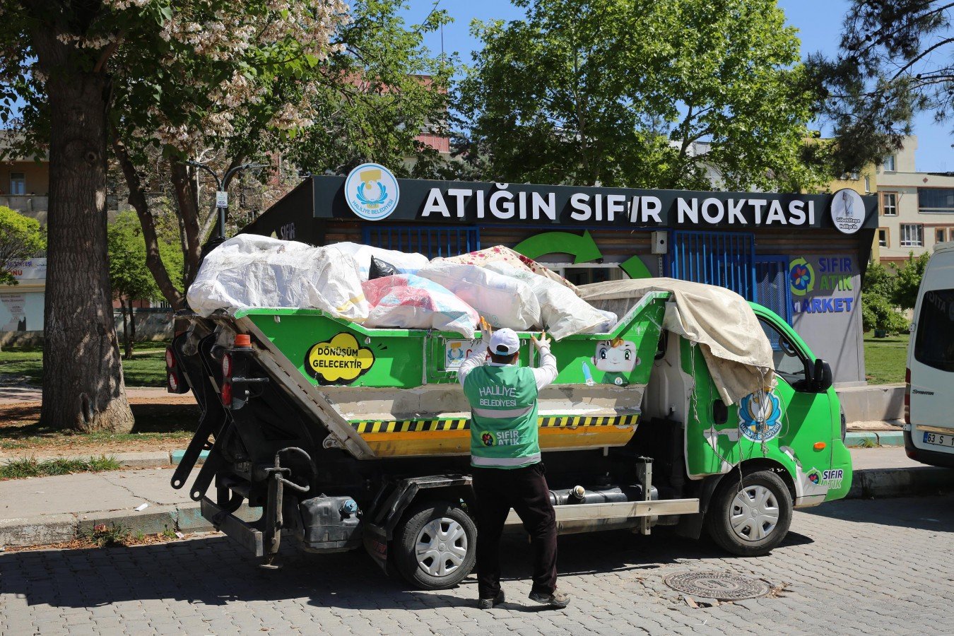 Haliliye Belediyesi ‘Sıfır Atık Marketler’ ile geri dönüşüme katkı sağlıyor;