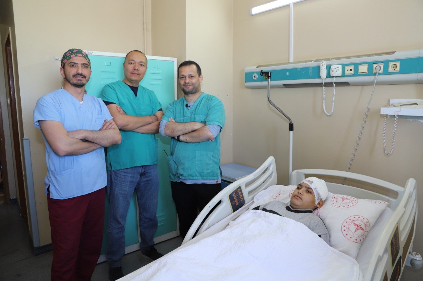 Bilinci kapalı olarak gelen kist hidatik hastası taburcu oldu;