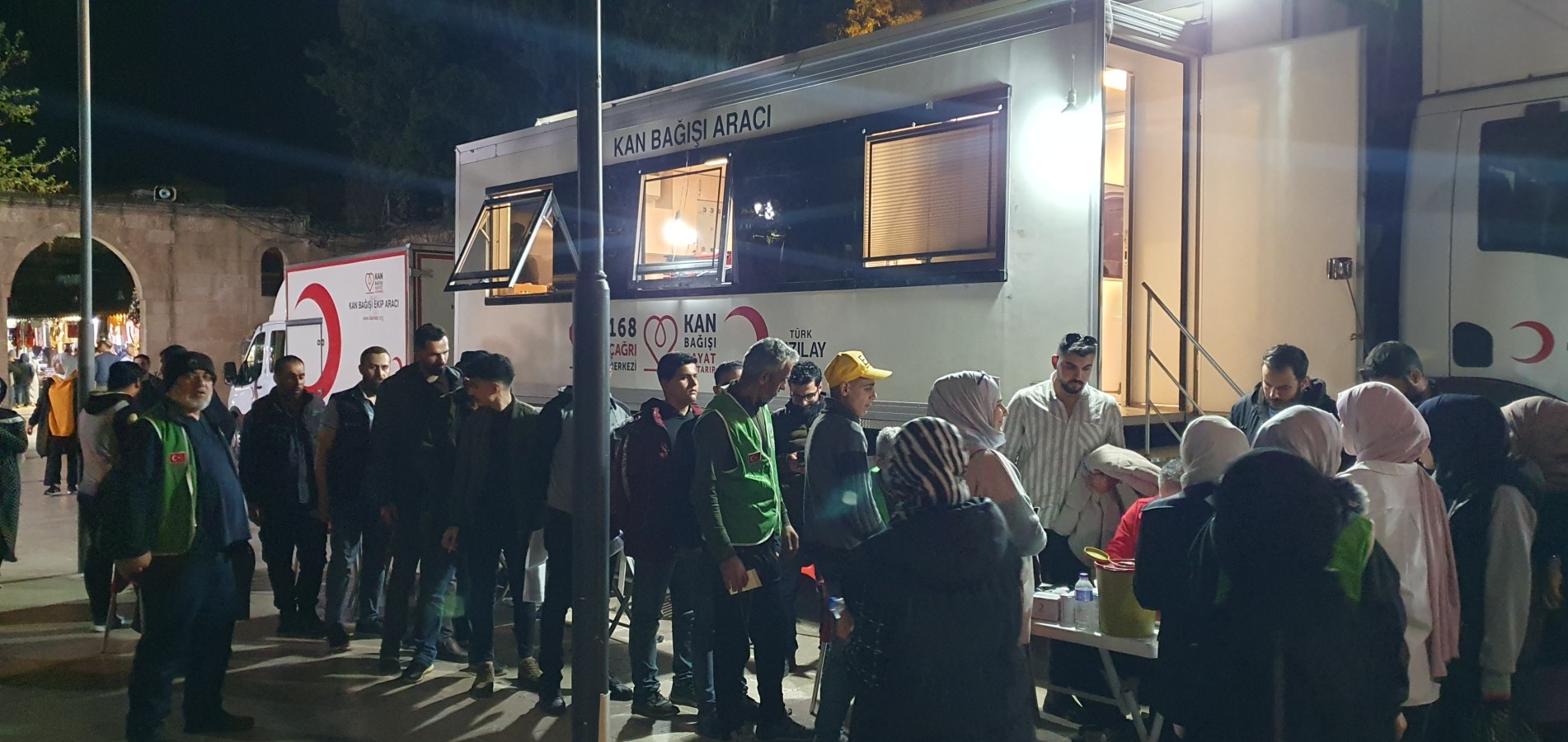 İHH’dan Kızılay’a anlamlı destek;