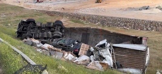 Suruç 'ölüm yolunda' kaza: 5 ölü, 1 yaralı;
