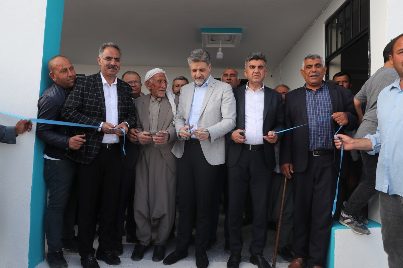 Eyyübiye’de yapımı tamamlanan çok amaçlı salon hizmete girdi;
