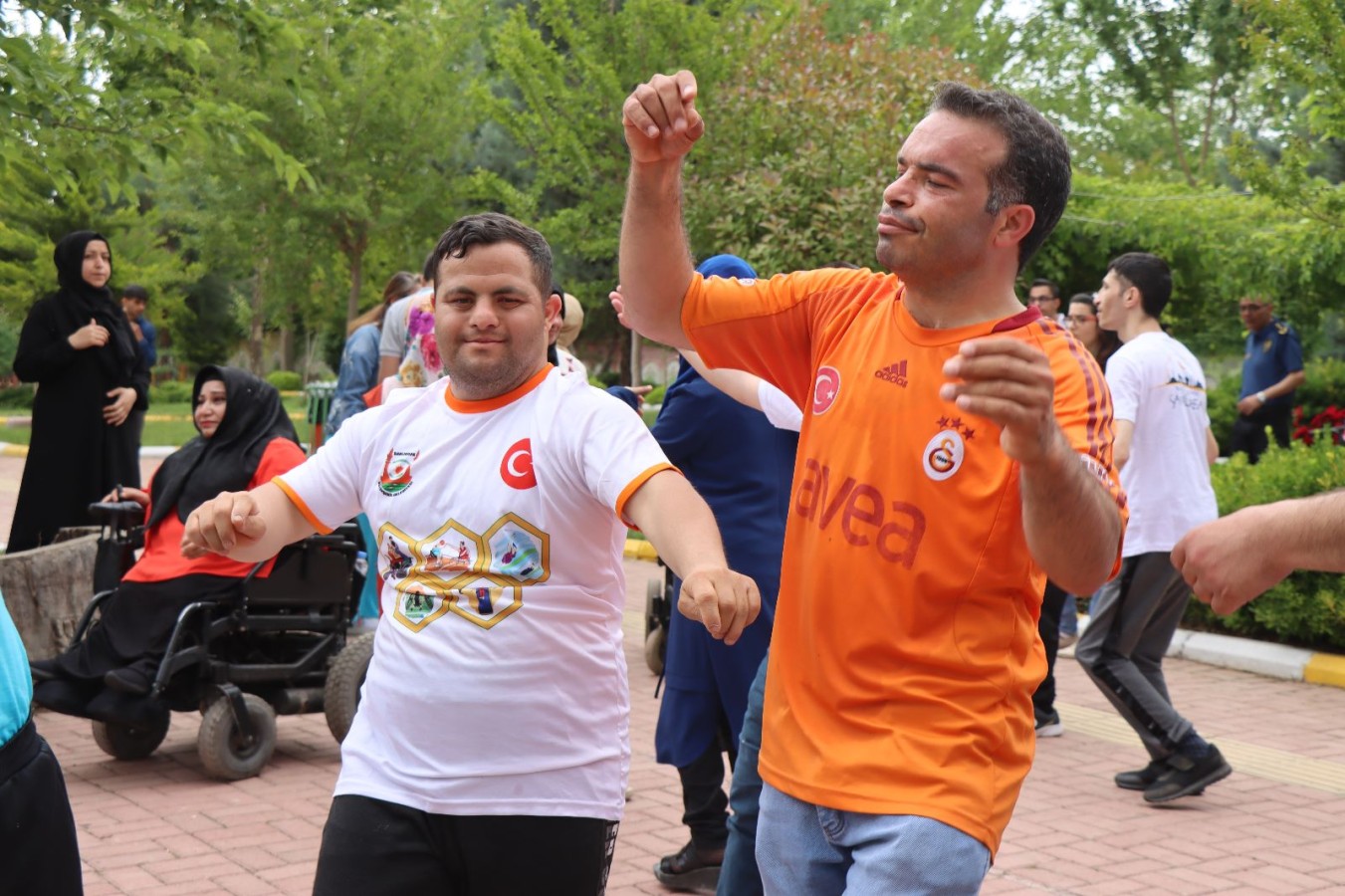 Şanlıurfa’da engelli bireyler doyasıya eğlendi;