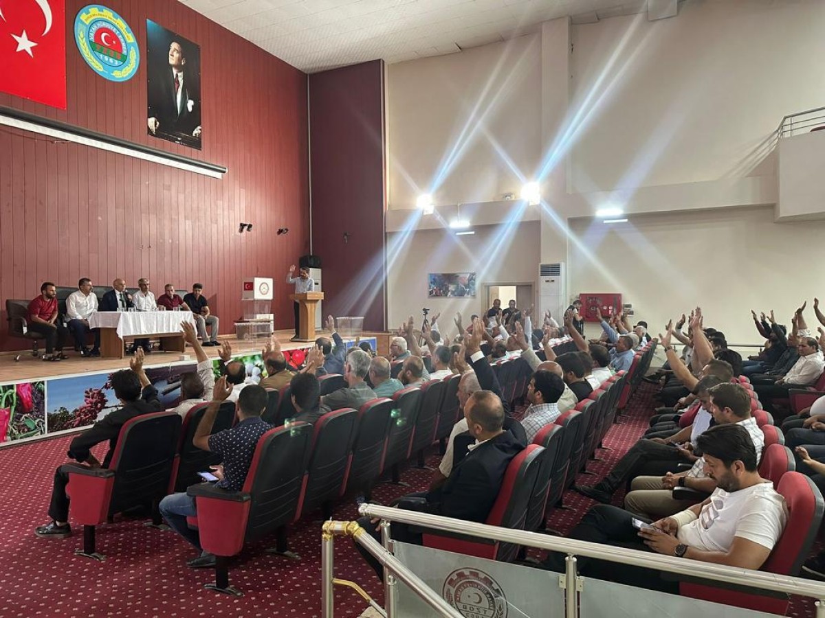 Servisçiler oda başkanını seçti;