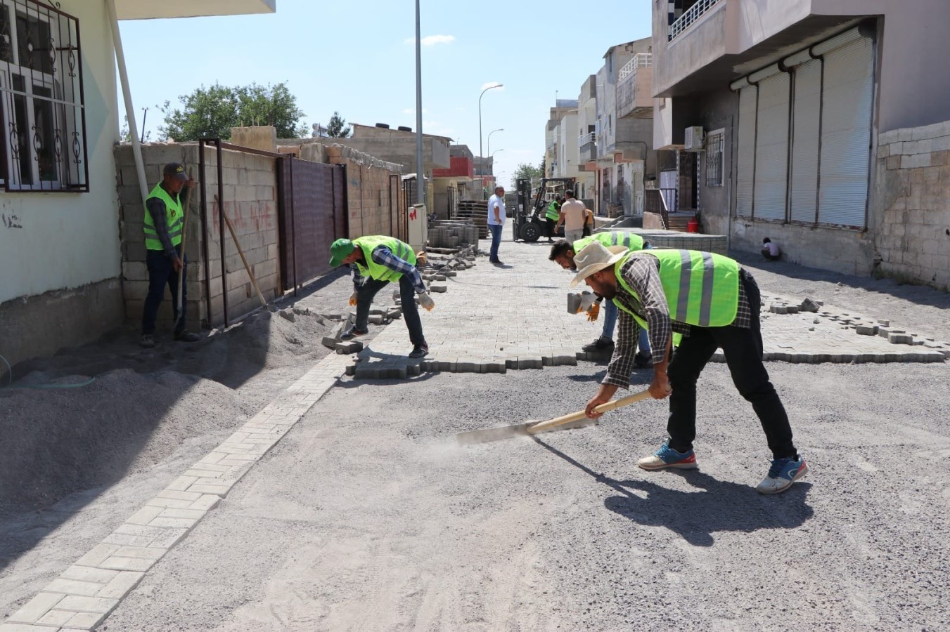 Hürriyet Mahallesindeki sokaklar yenileniyor;