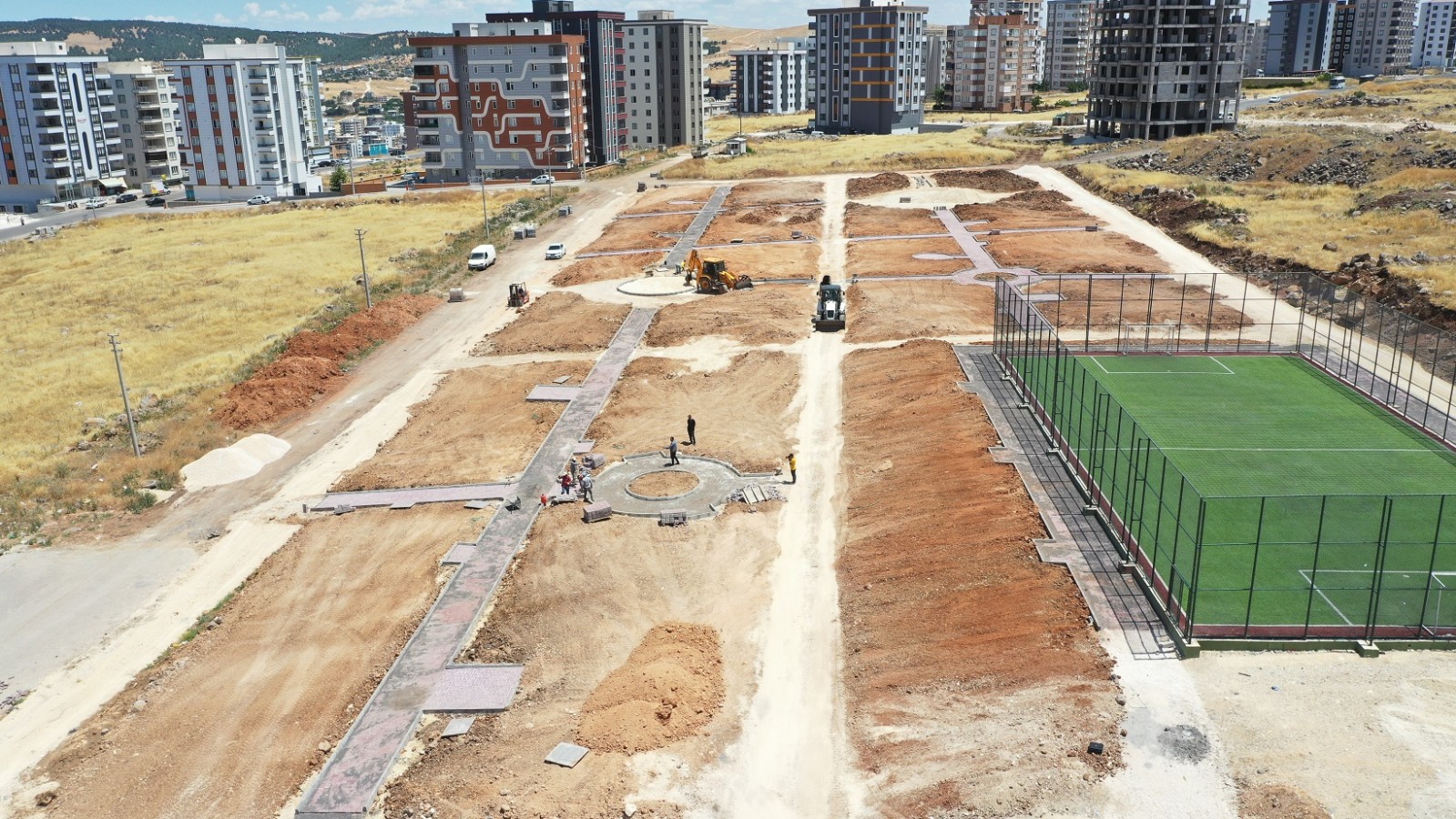 Karaköprü Belediyesi Doğukent Mahallesine  yeni park kazandırıyor;