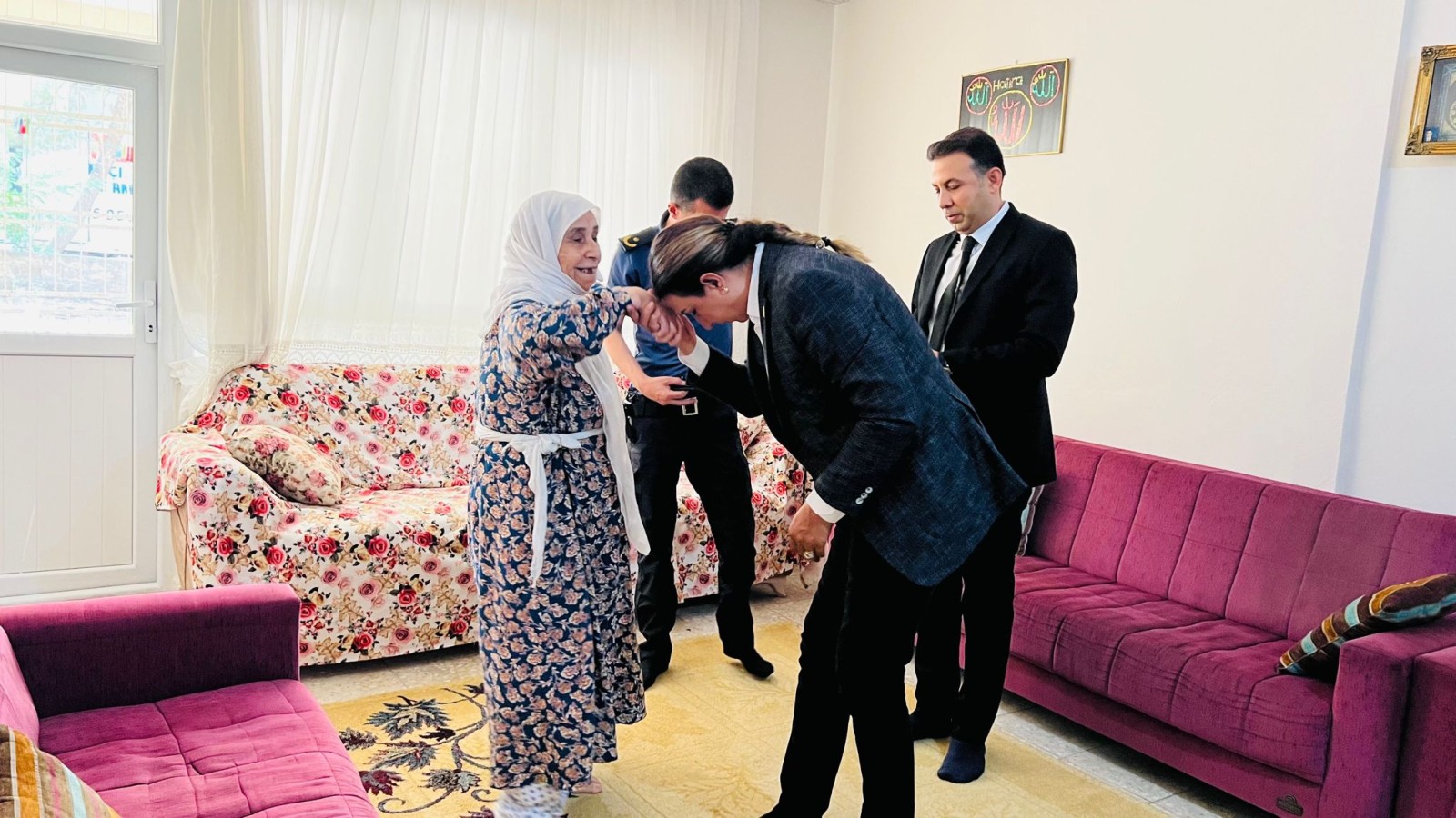 Urfa’da şehit yakınları ve gazilere bayram ziyareti;