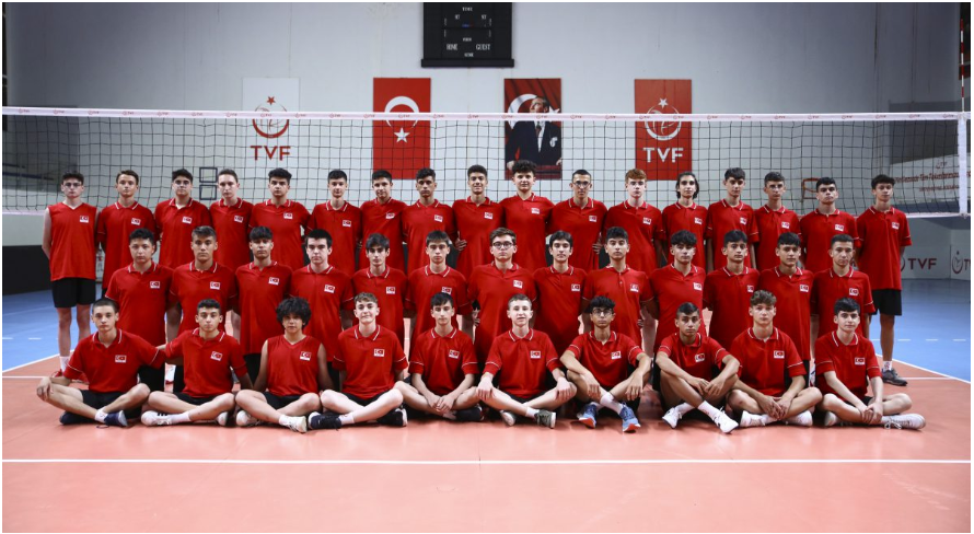 HRÜ’de milli sporcular yetişmeye devam ediyor;
