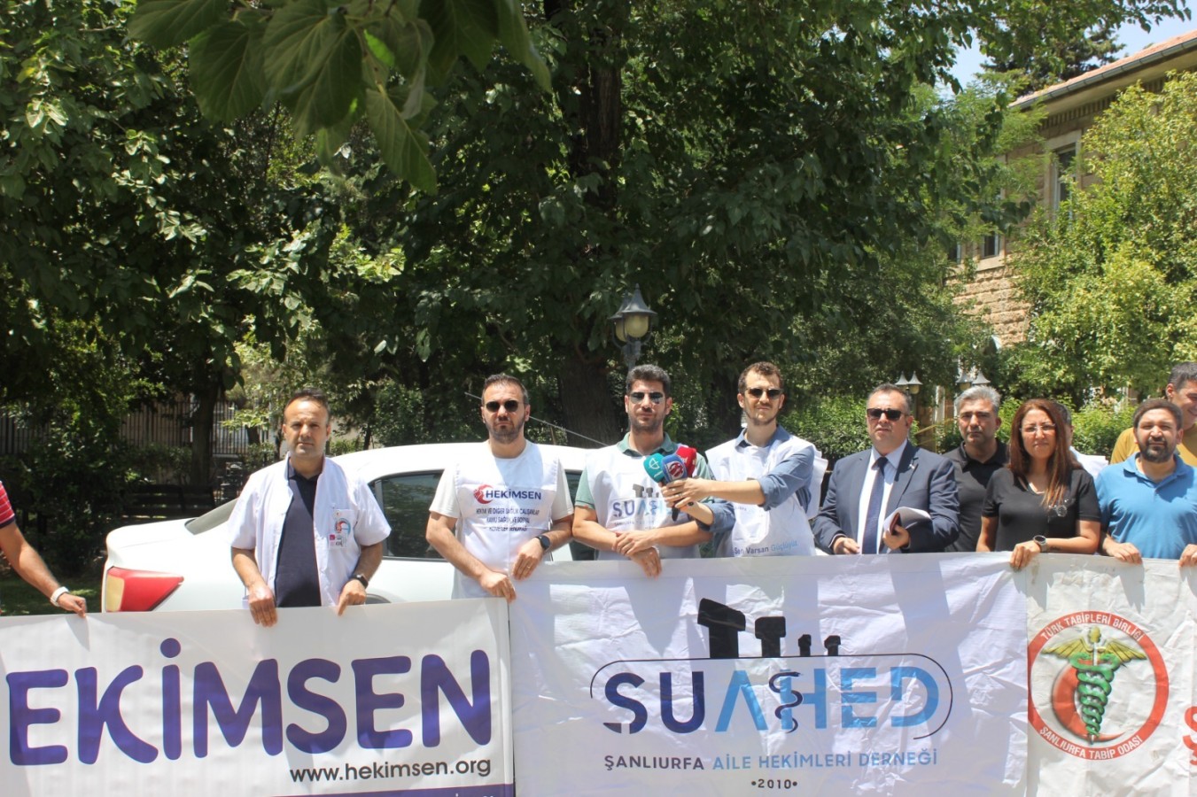 Hekim sendikaları maaş zamlarına tepki gösterdi;