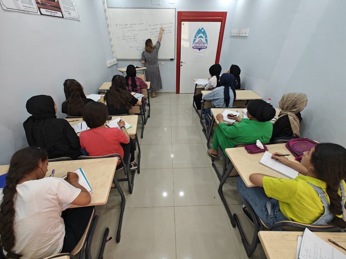 Eyyübiye’deki sınav merkezinde yaz kursları başladı;