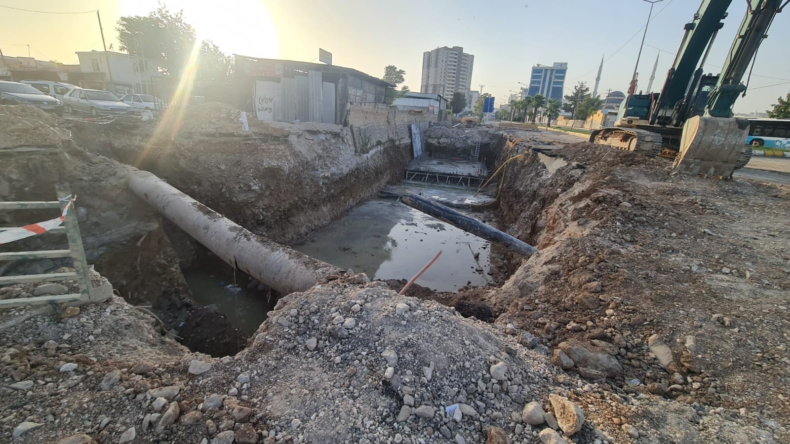 Şanlıurfa'daki köprünün yapımına 4 ay sonra başlandı;