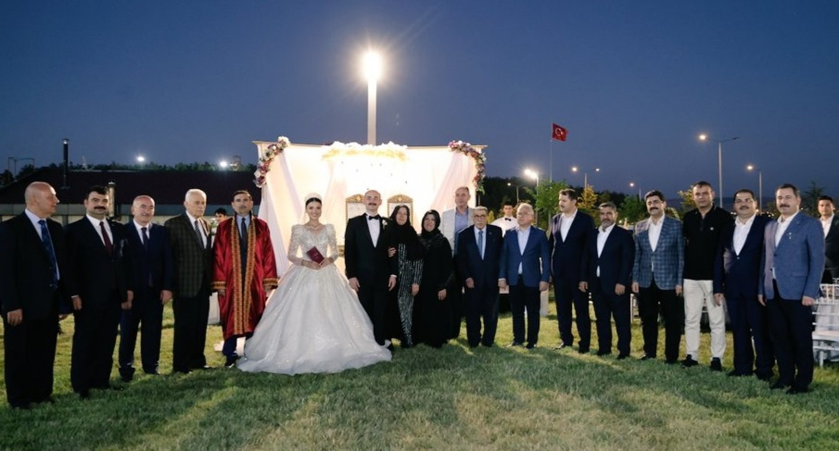Şanlıurfa Vali Yardımcısı Sungur dünya evine girdi;