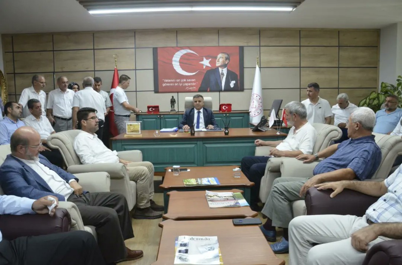 Urfa’da tartışılan müdüre STK’lardan ziyaret;