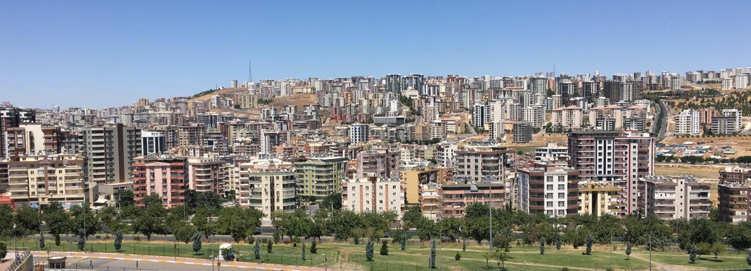 Urfa’nın ormanlık alanının etrafındaki yüksek katlı yapılaşma tepki çekiyor;