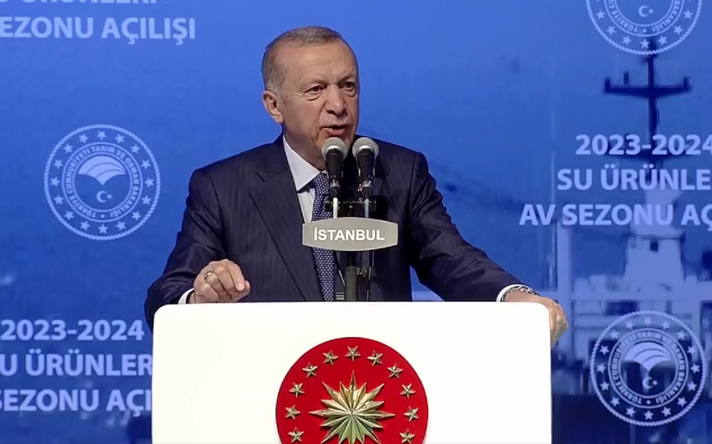 Depremzede balıkçıya destek;