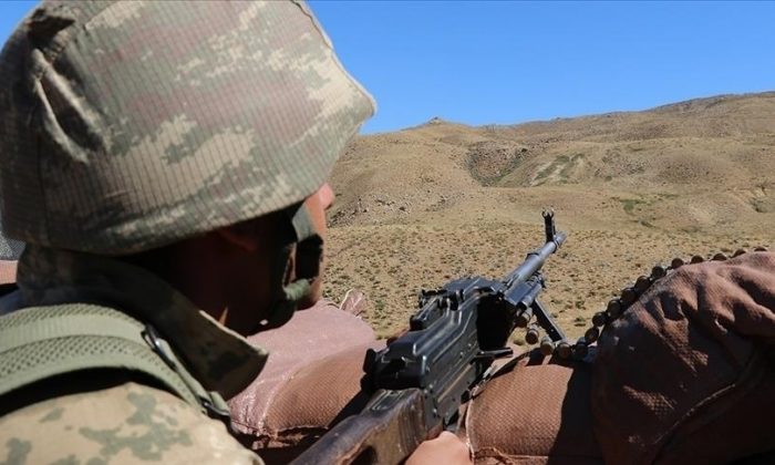 Urfa sınırında operasyon! 7 terörist etkisiz hale getirildi;
