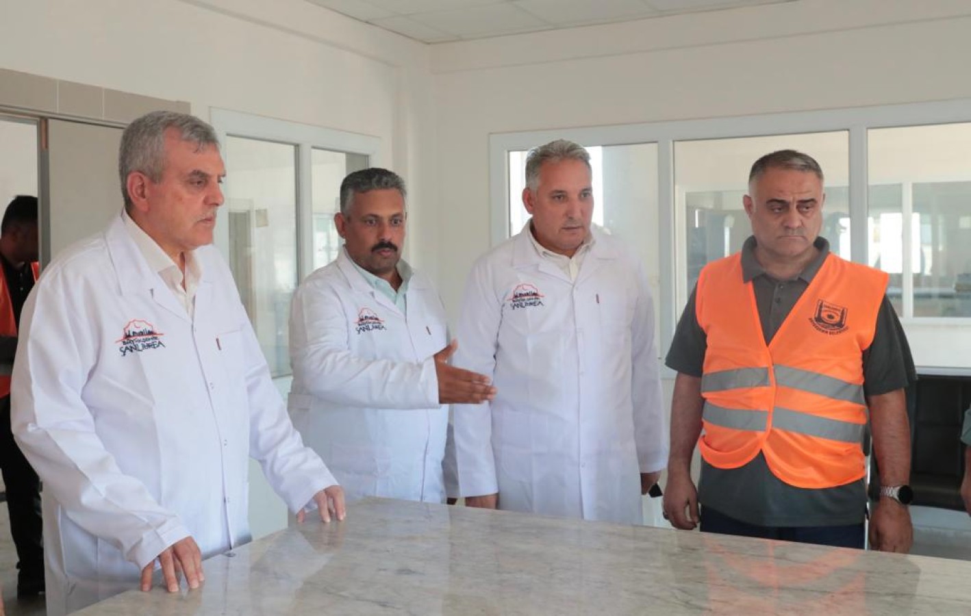 Başkan Beyazgül: Asfalt üretiminin her aşaması belediyemize ait ekip ve ekipmanla yapılıyor;