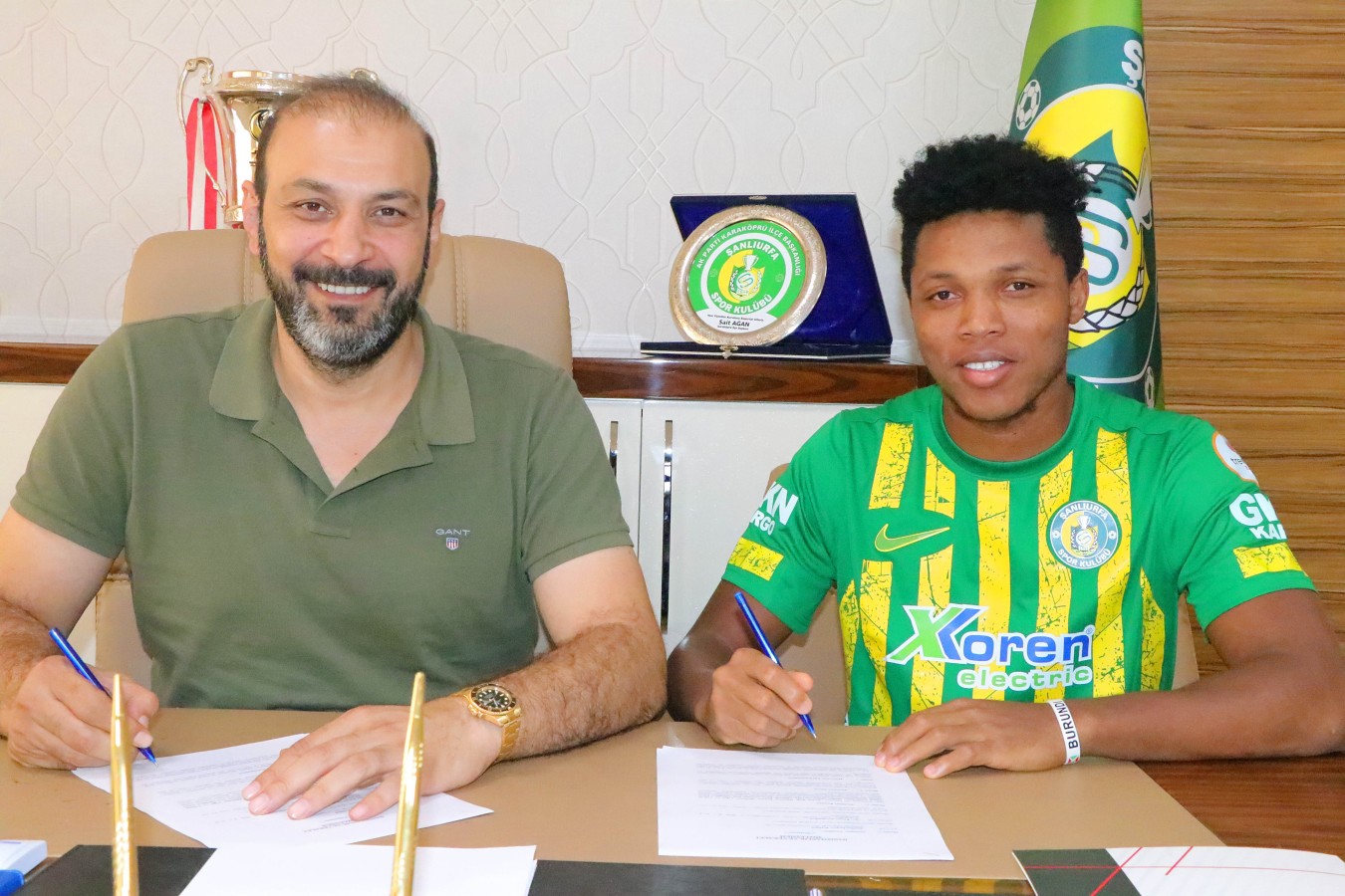 Şanlıurfaspor’a Burundili orta saha;
