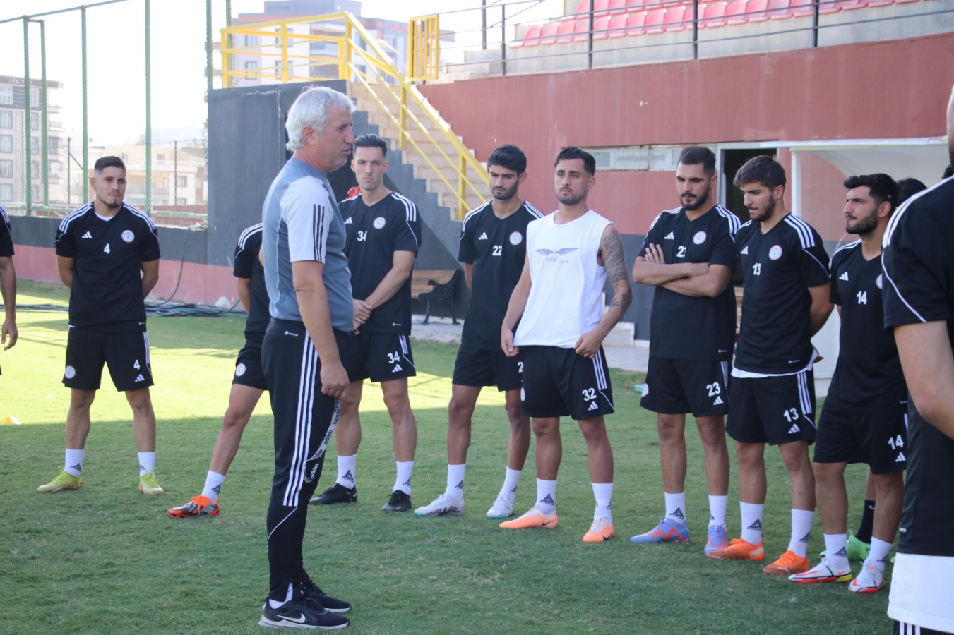 Karaköprü Belediyespor, Bornovaspor maçına hazır;