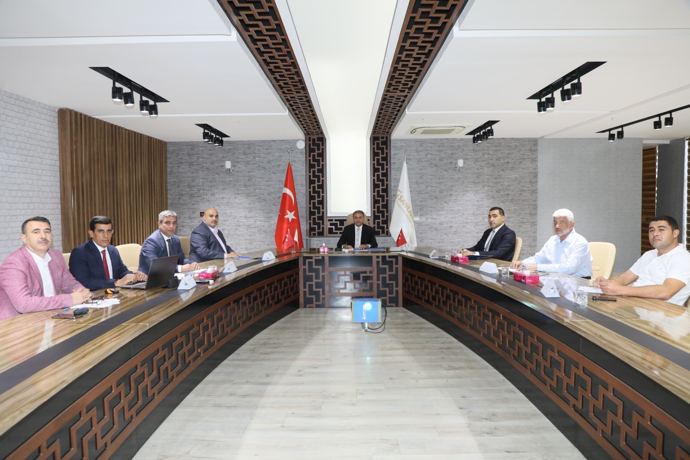 OSB yönetimi toplandı;