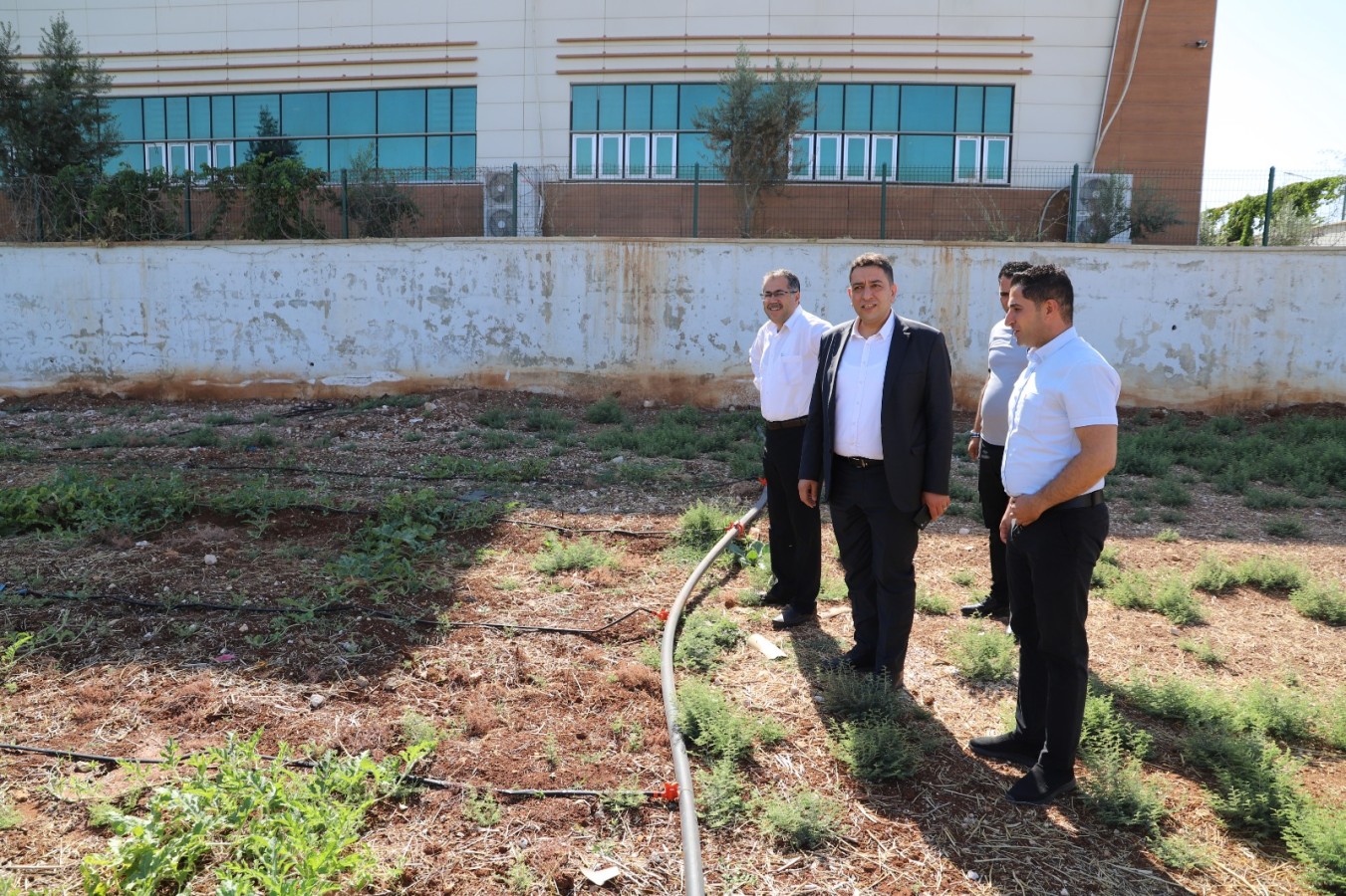Solmaz: Hastalar tarlada çalışırken toprakla haşır neşir olup stresten uzaklaşıp deşarj oluyor;