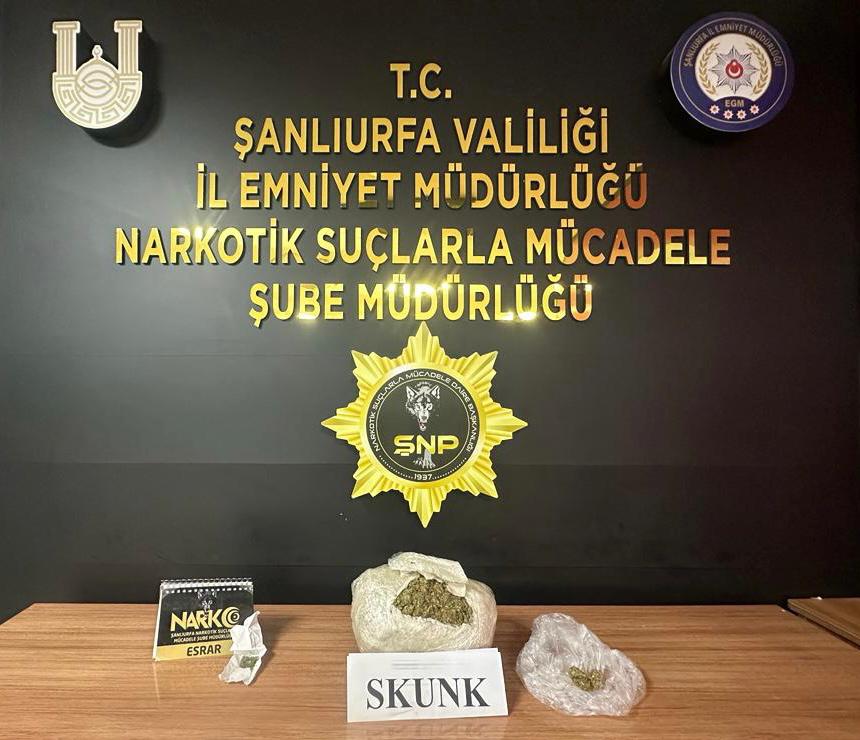 Urfa’da 13 kilo skunk ele geçirildi;