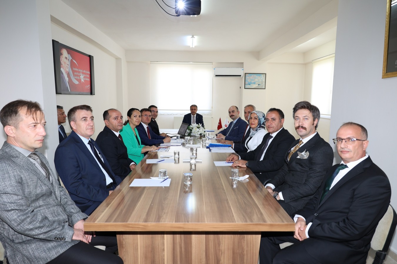 Vali Şıldak’tan defterdarlık ve vergi dairesine ziyaret;