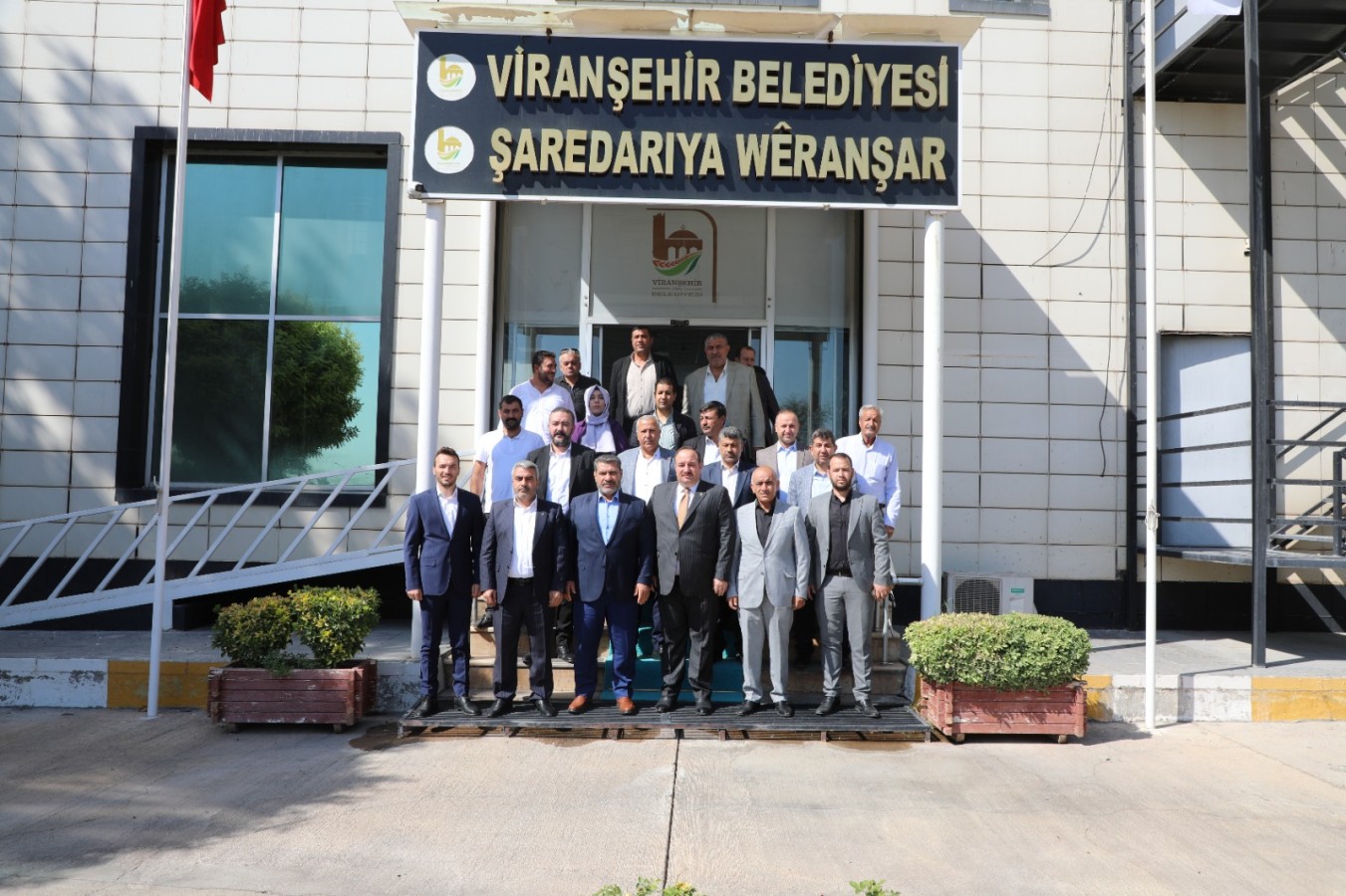 Başkan Delioğlu’ndan Viranşehir Belediyesine ziyaret;