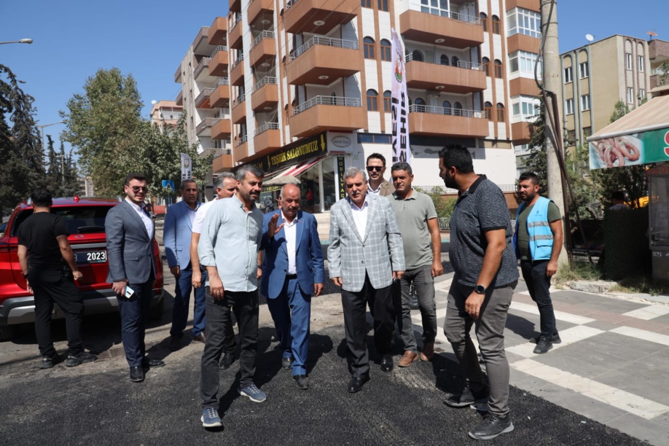 Beyazgül esnafla bir araya geldi;