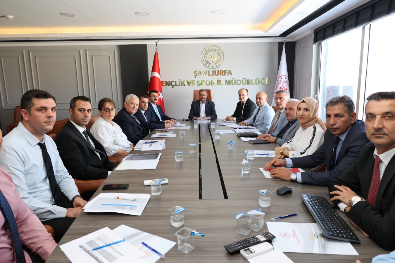 Vali Şıldak: Gençlerimizi önemsiyoruz;