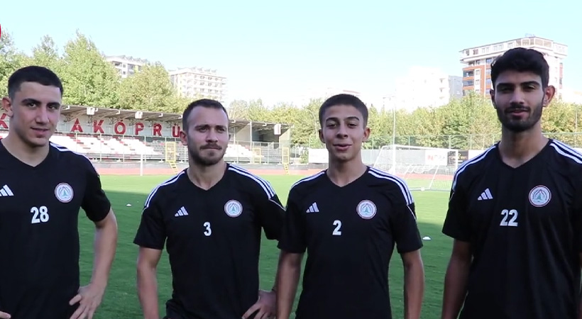 Karaköprüsporlu futbolculardan maça davet;