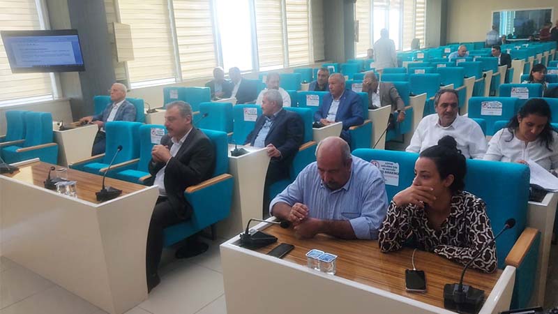 Büyükşehir Meclisi'nde doğal gaz tartışması: Uygulama 'kamu zararı';