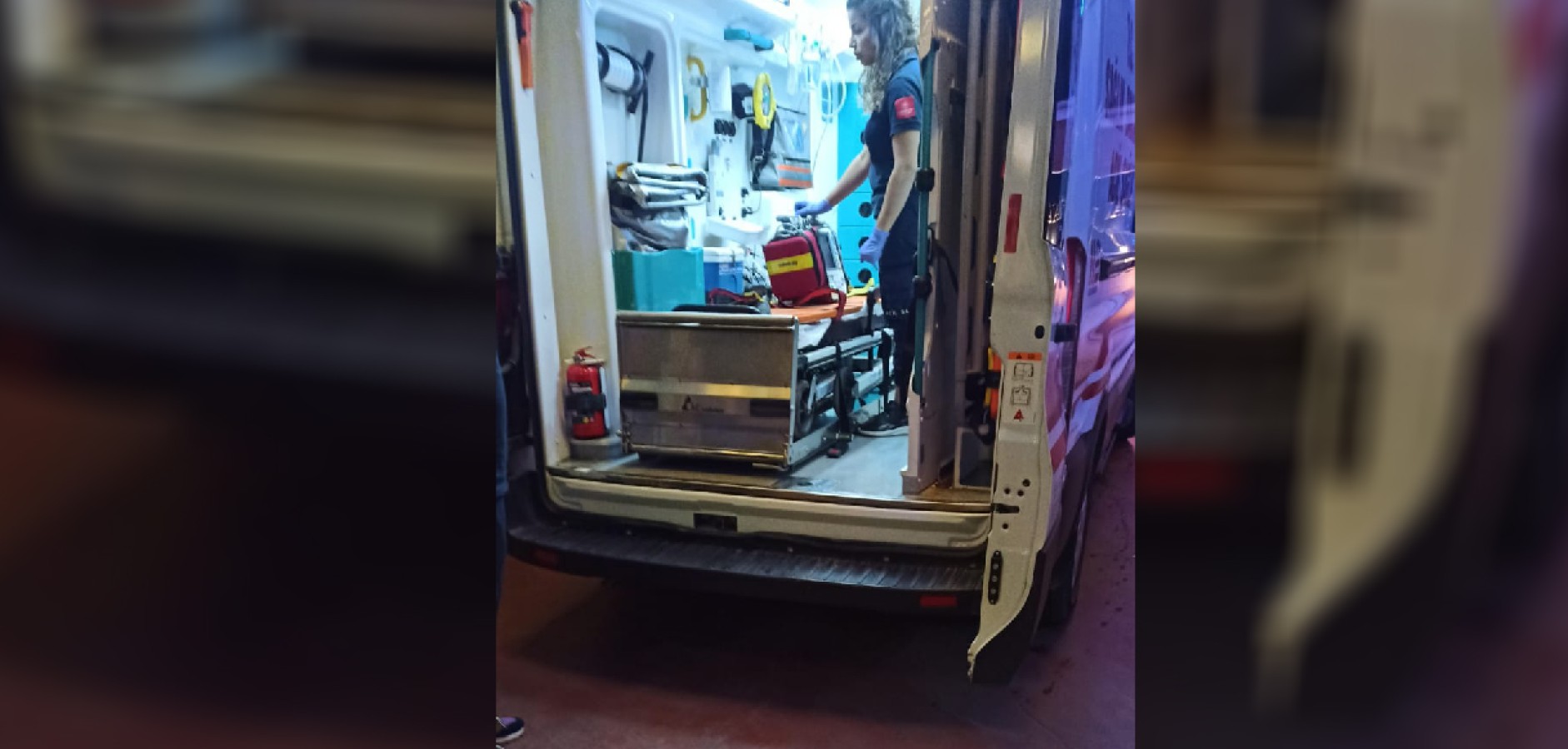 Urfa'da kız çocuğu yüksekten düştü iddiası!;