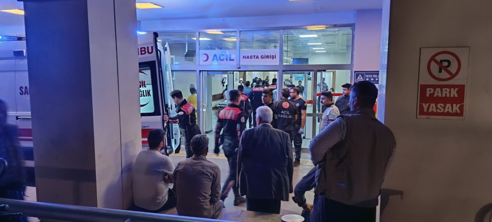 Şanlıurfa'da yunus polisler kaza yaptı! Yaralılar var;