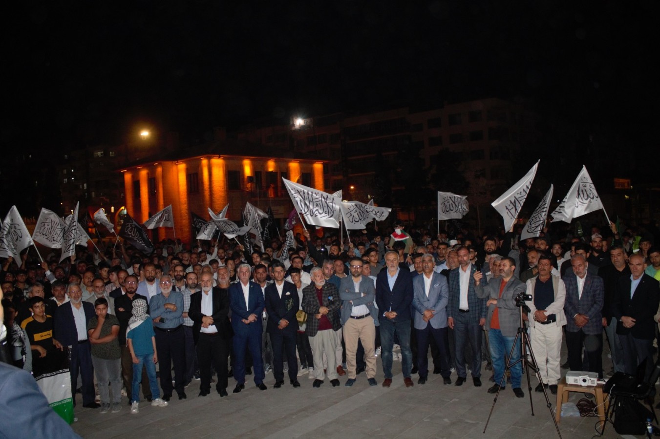 Şanlıurfalılar Gazze için tek yürek oldu;