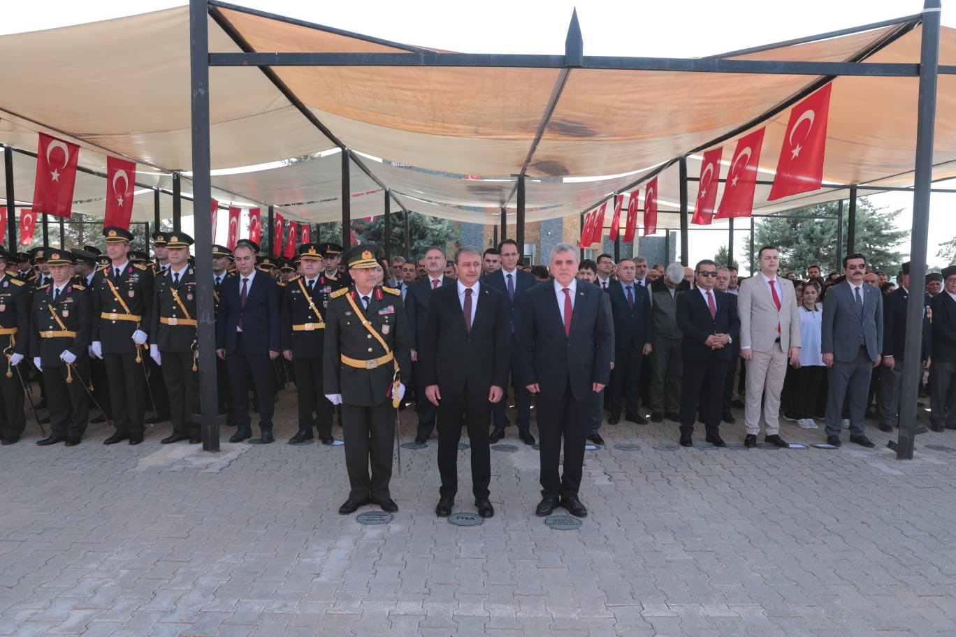 Urfa’da Cumhuriyet'in 100. yıl kutlamaları coşkuyla başladı;