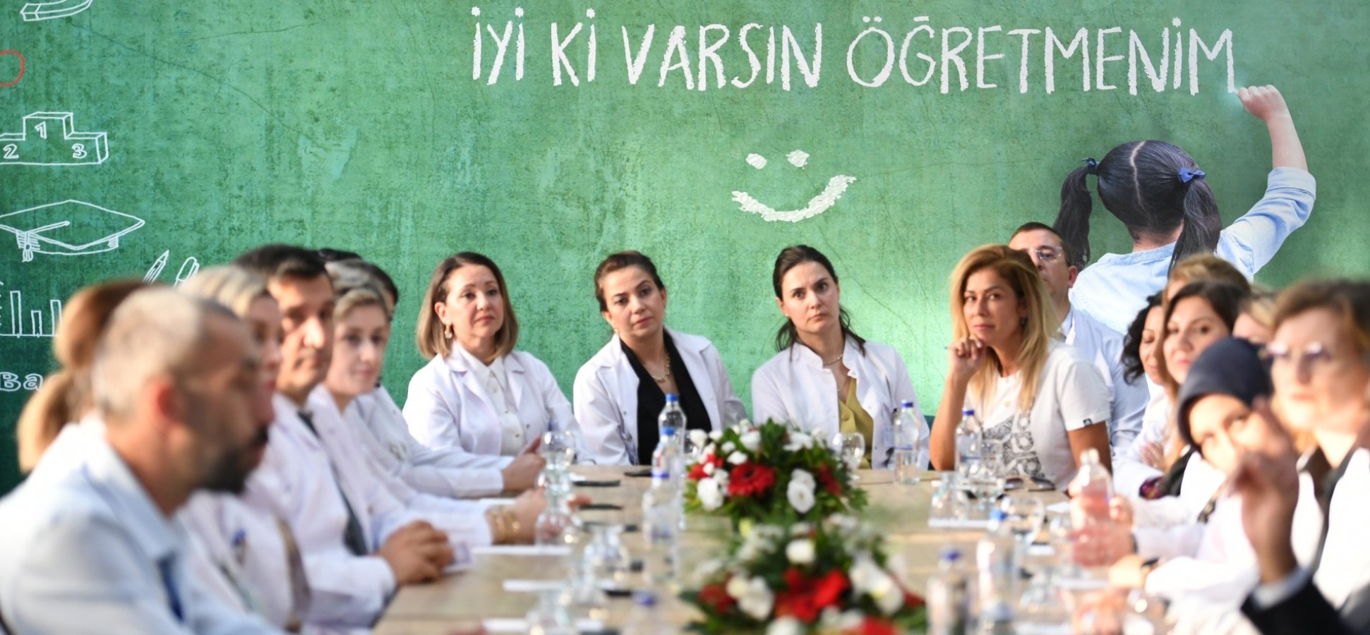 24 Kasım haftasında öğretmenlere özel indirim;